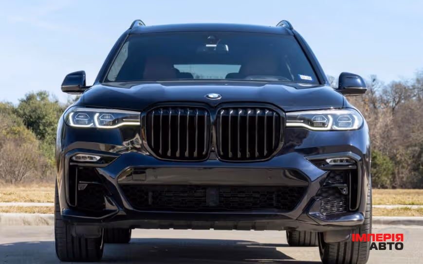 BMW X7 - фото 1