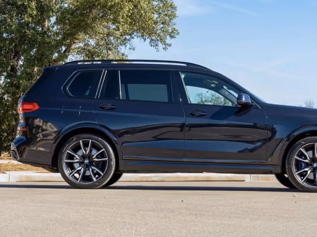 BMW X7 - фото 3