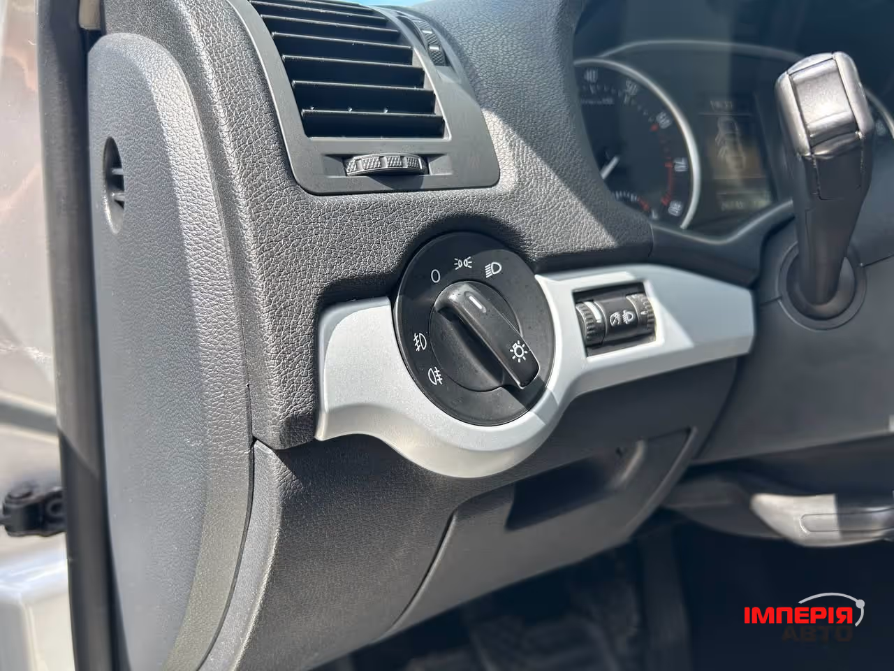 Skoda Octavia - фото 18