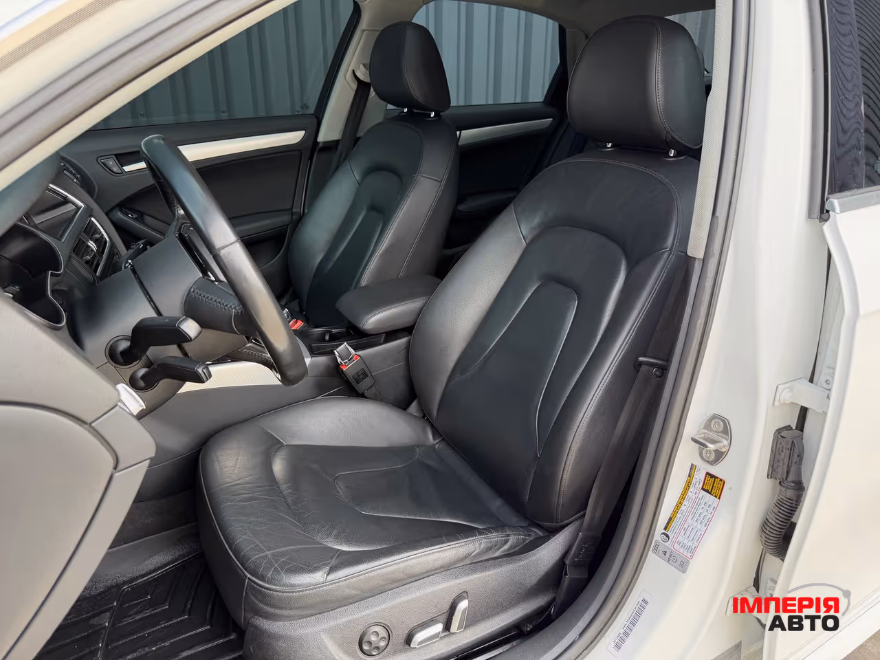 Audi A4 - фото 7