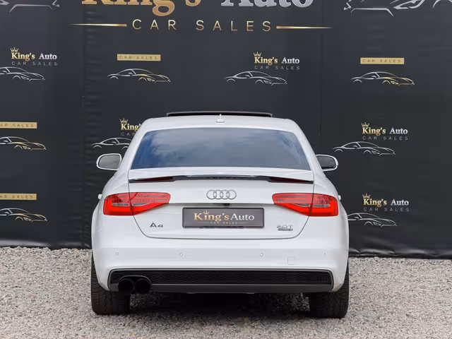 Audi A4 - фото 5