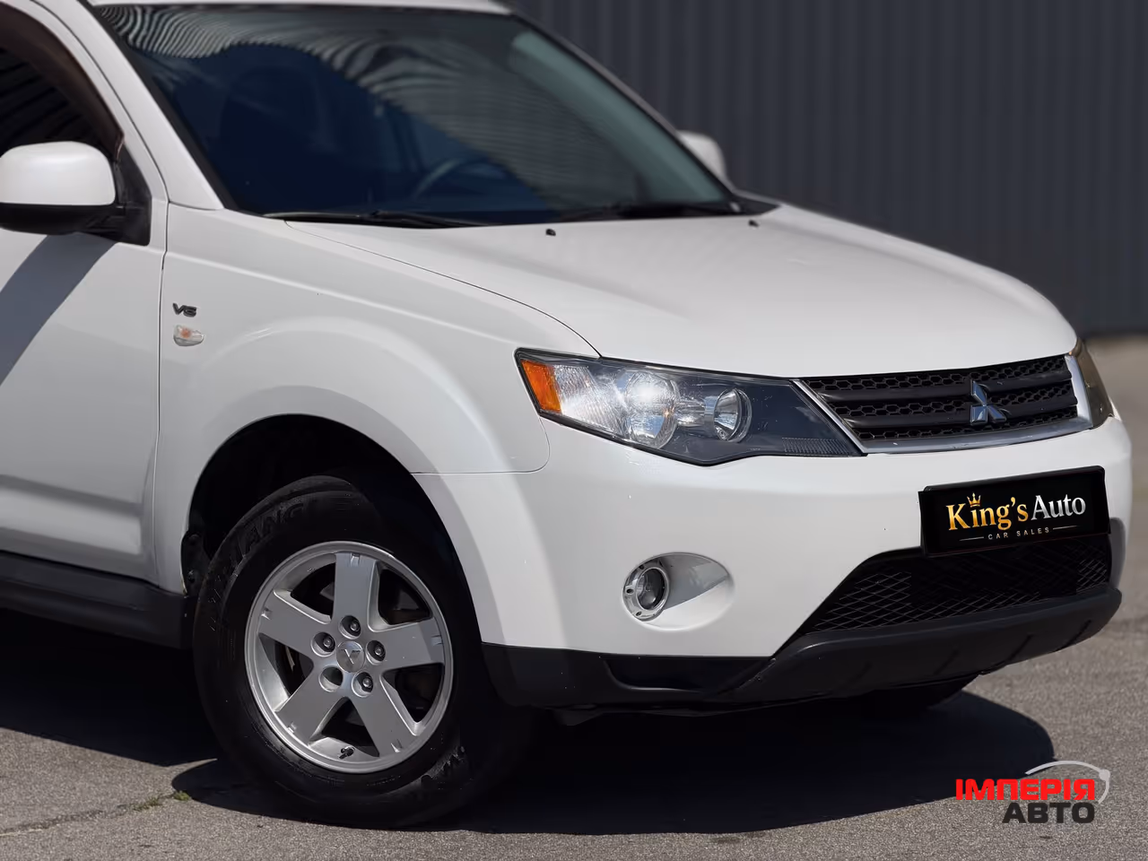 Mitsubishi Outlander - фото 4