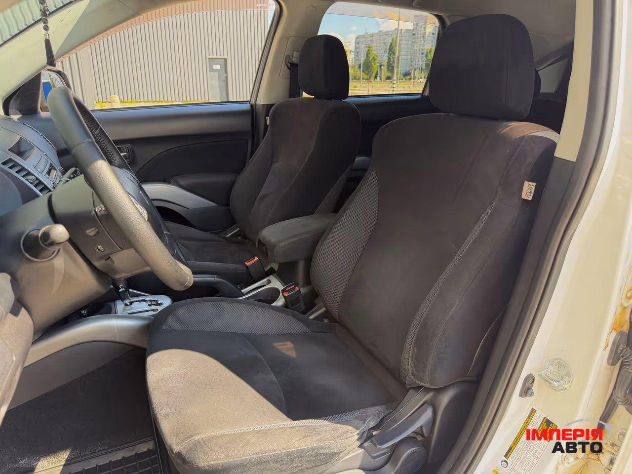 Mitsubishi Outlander - фото 11