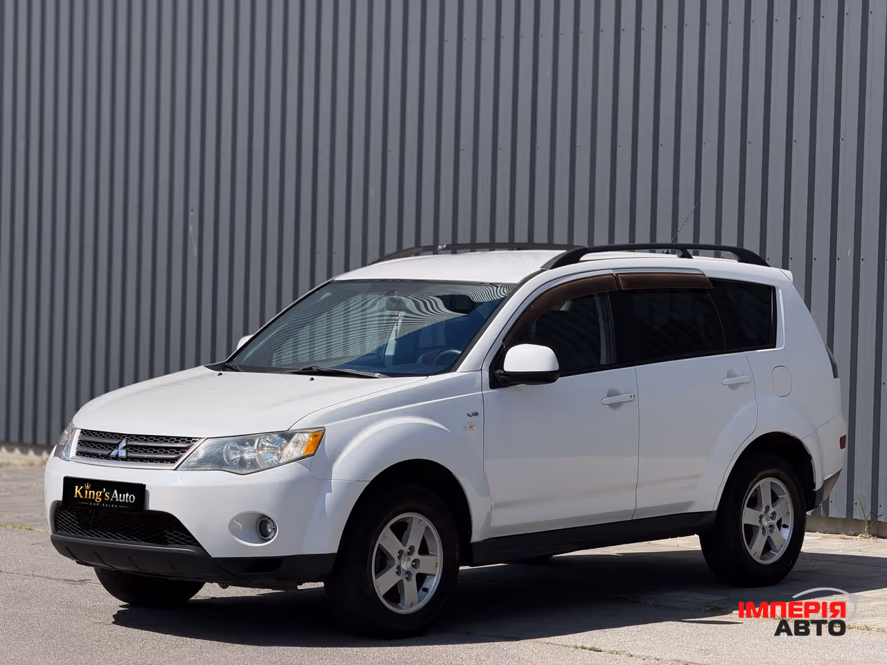 Mitsubishi Outlander - фото 3