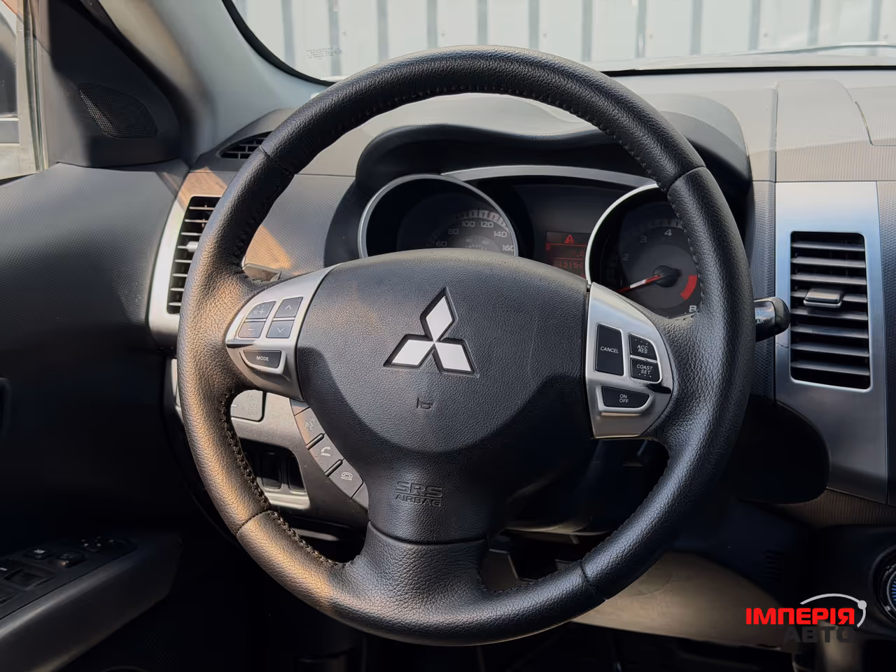 Mitsubishi Outlander - фото 18