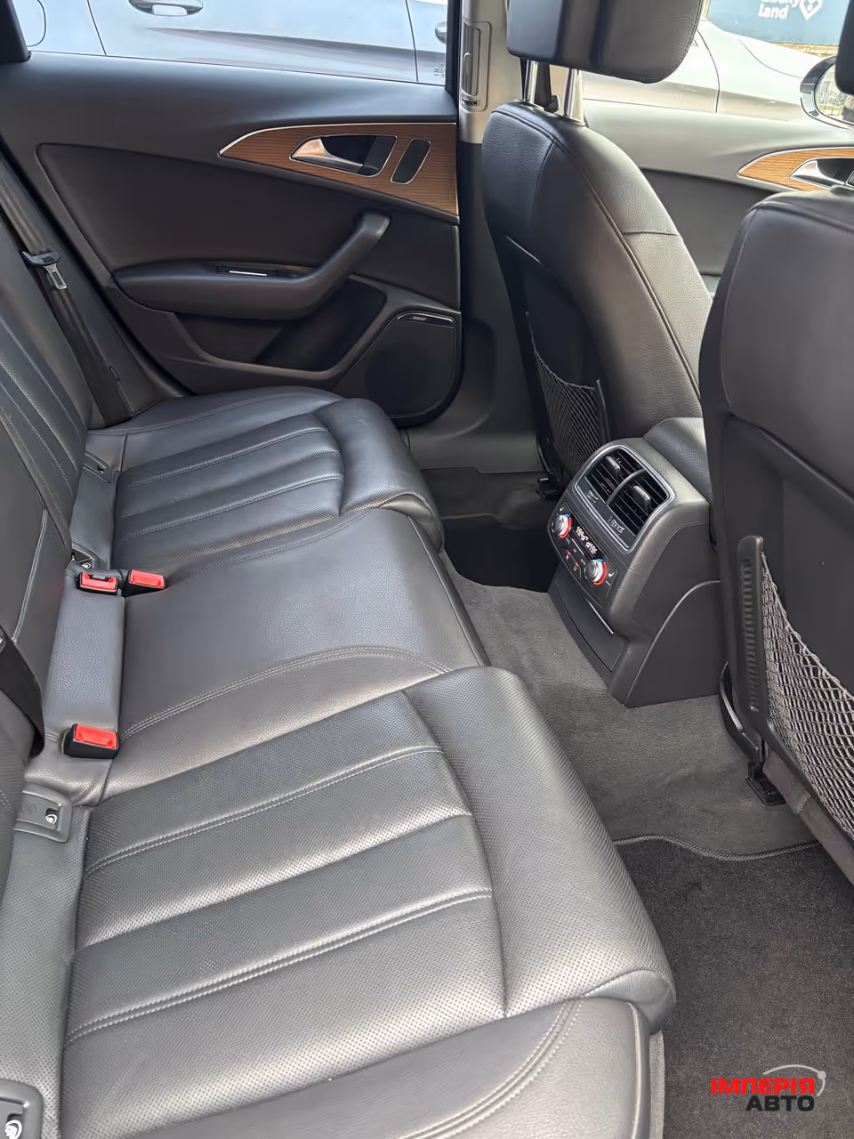 Audi A6 - фото 12