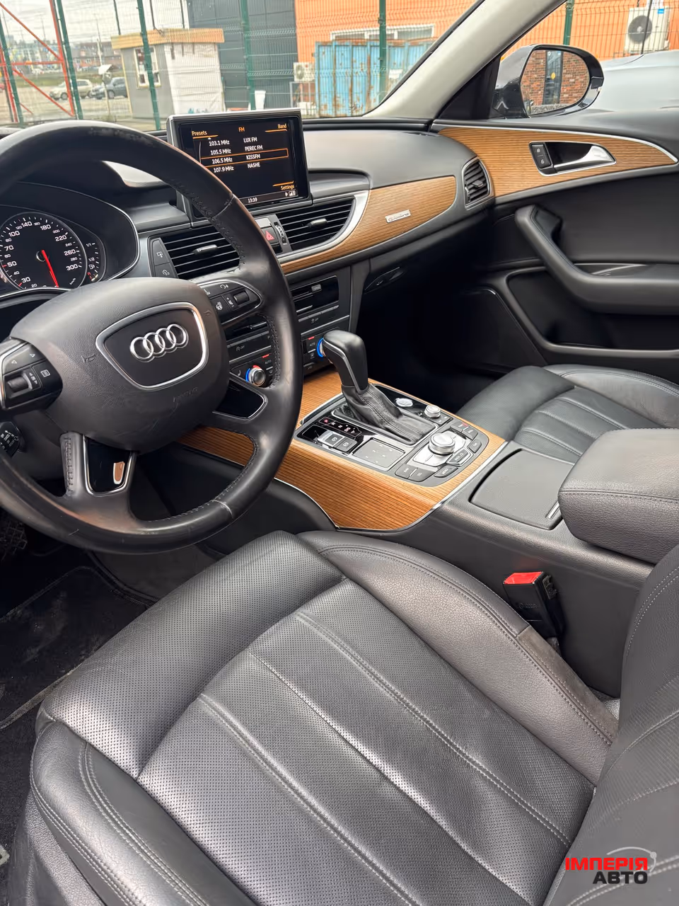 Audi A6 - фото 10