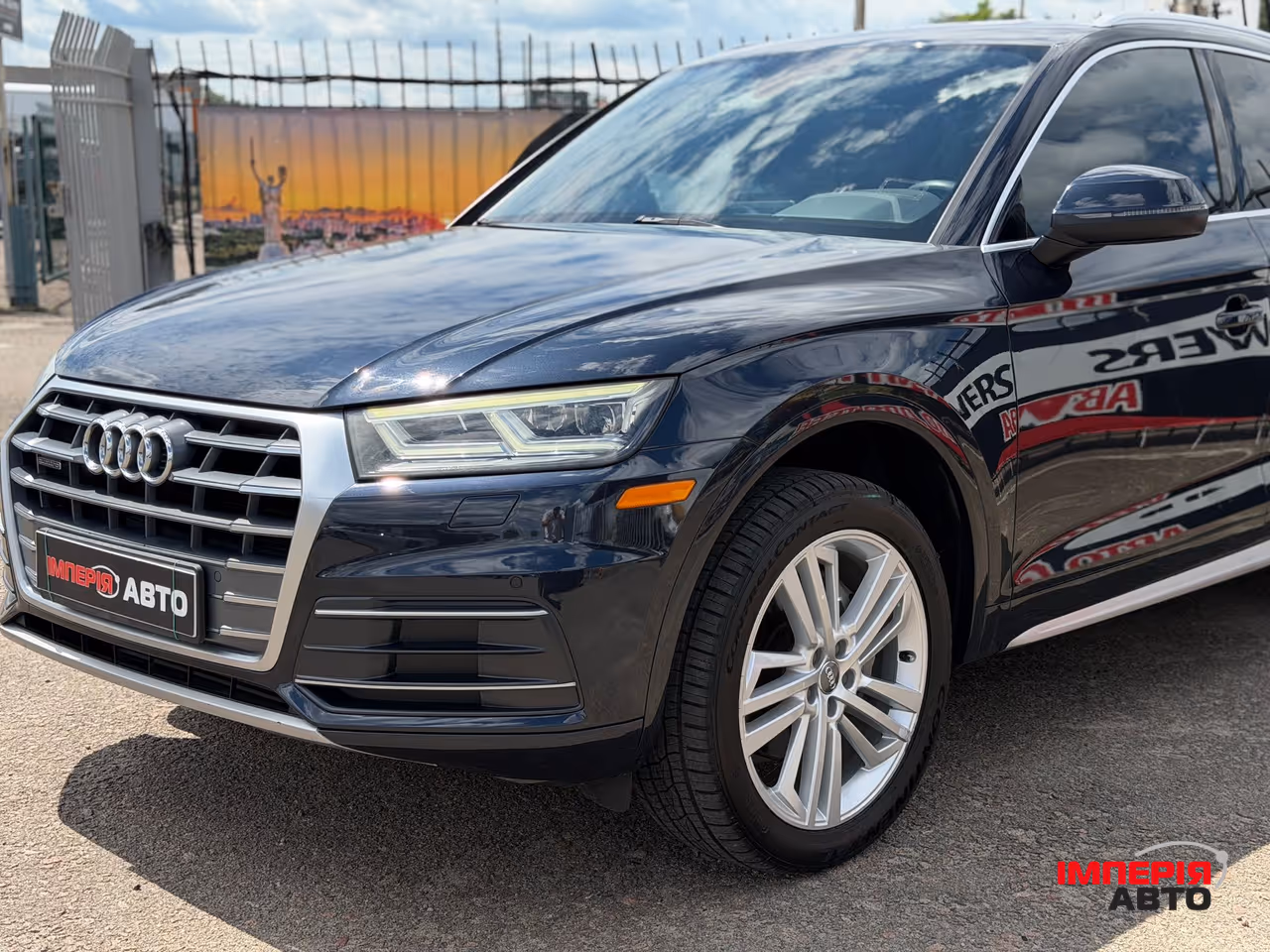 Audi Q5 - фото 9