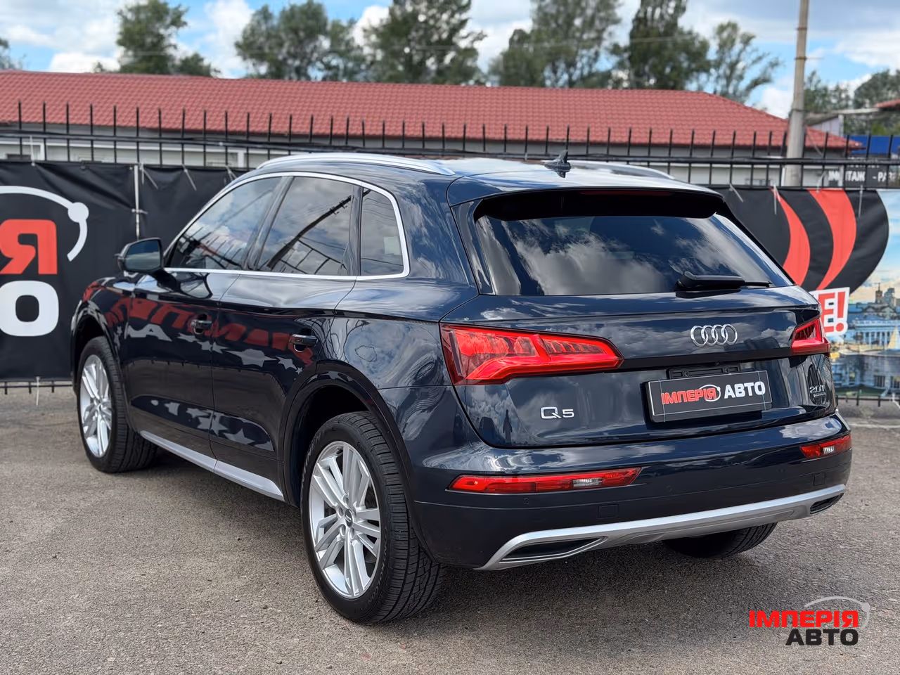 Audi Q5 - фото 8