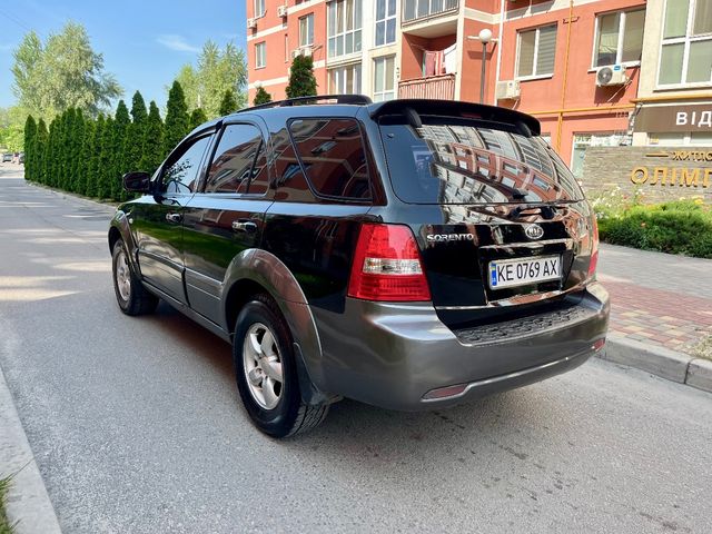 Kia Sorento - фото 4