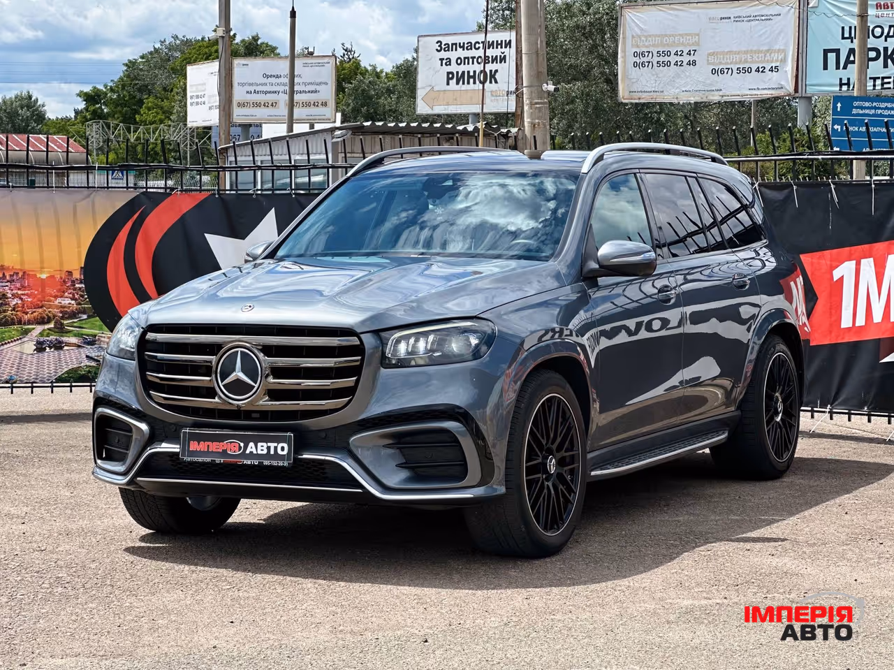 Mercedes-Benz GLS - фото 1