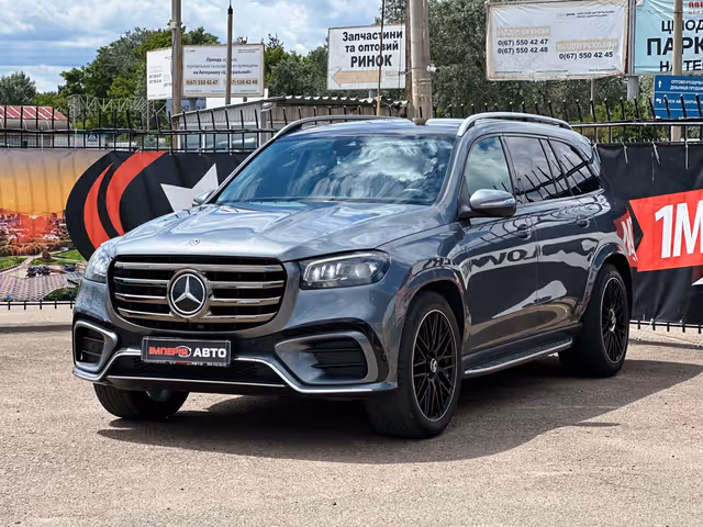 Mercedes-Benz GLS - фото 1