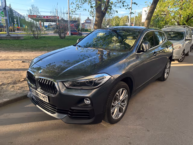 BMW X2 - фото 1