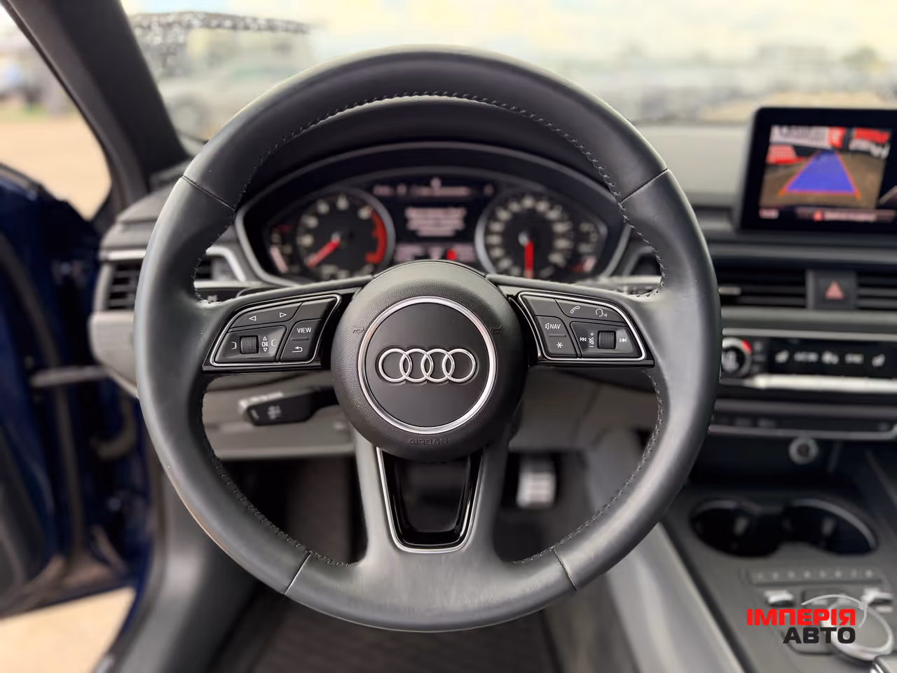 Audi A4 - фото 9