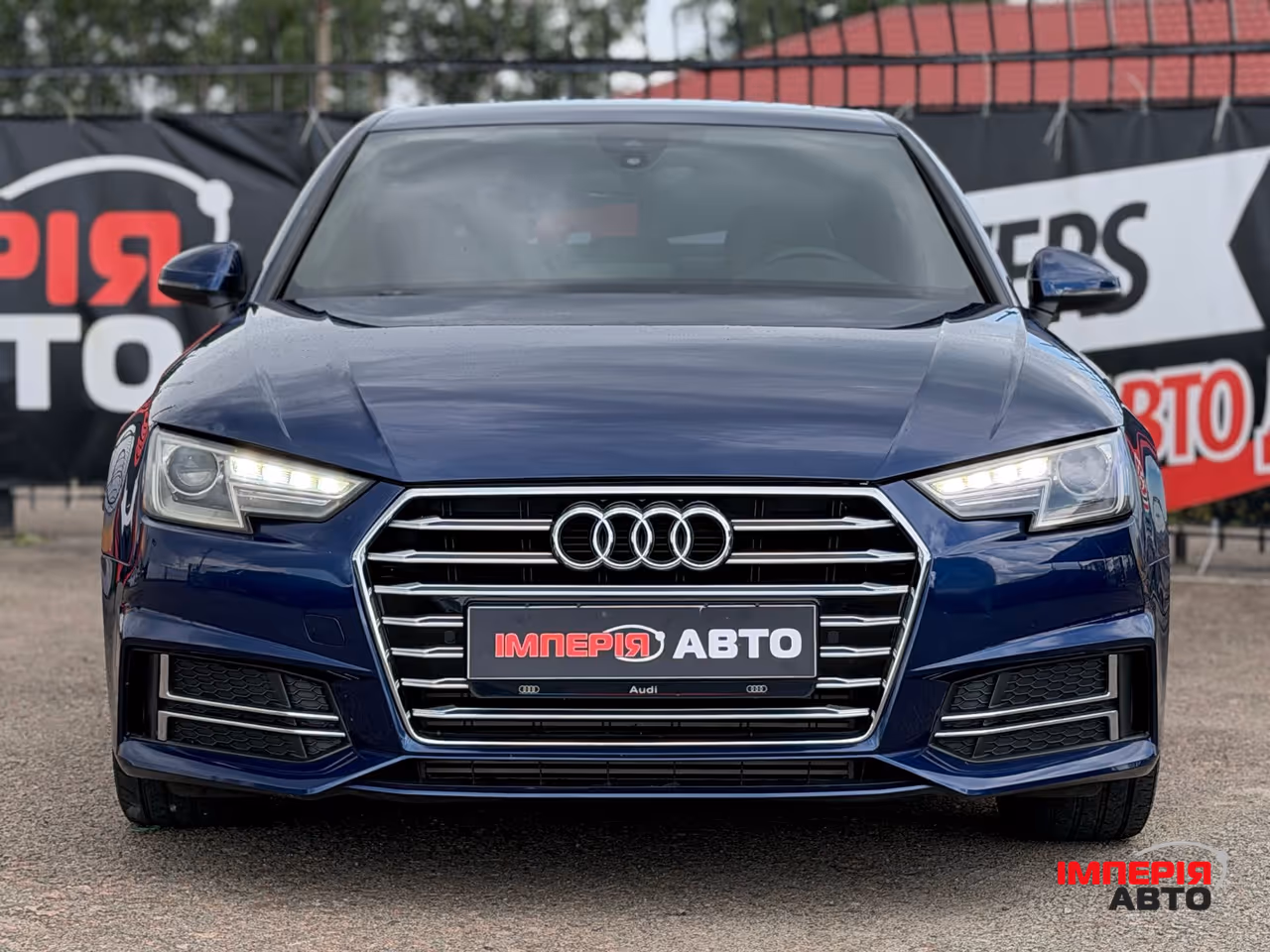Audi A4 - фото 2