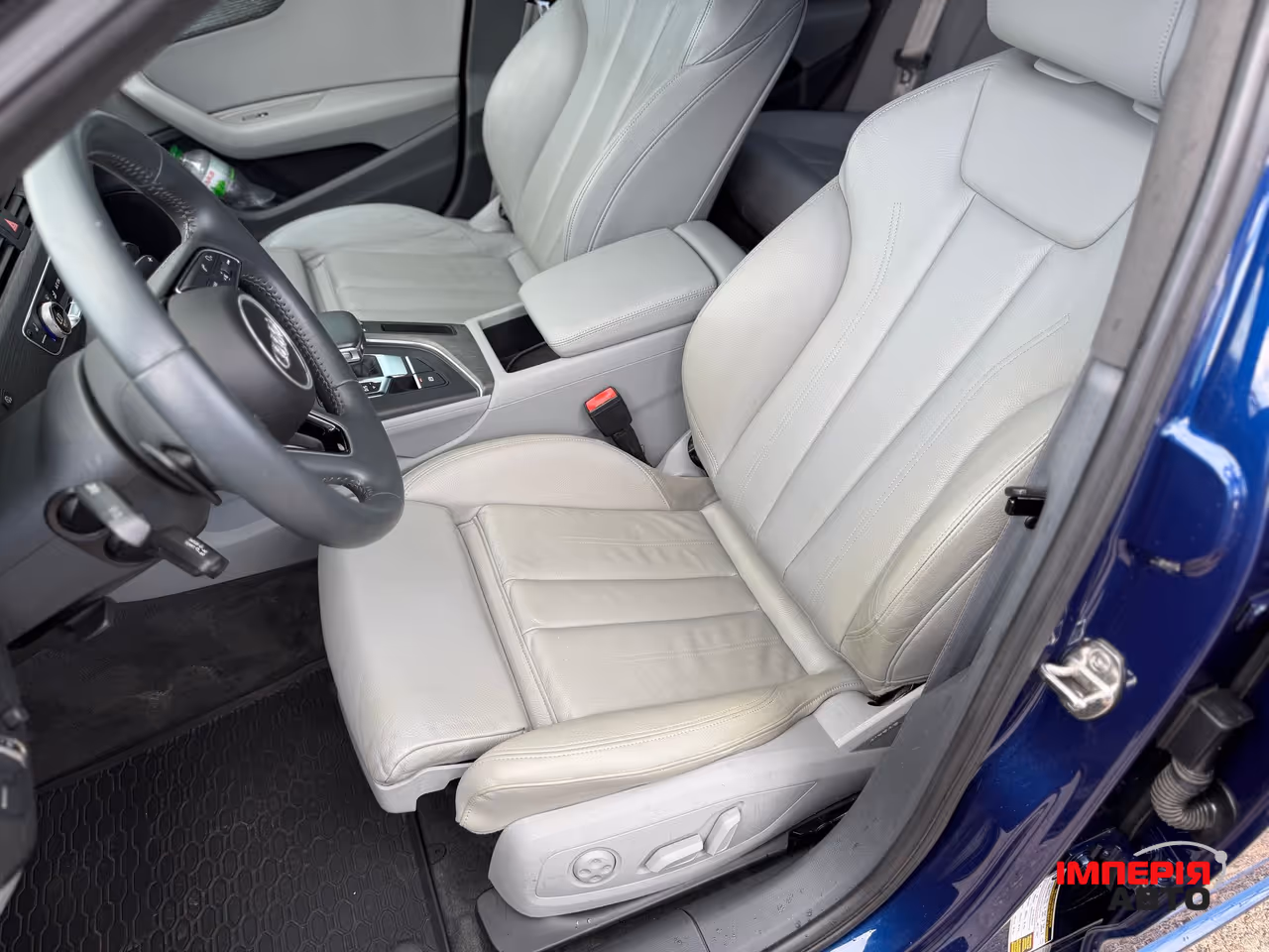 Audi A4 - фото 7