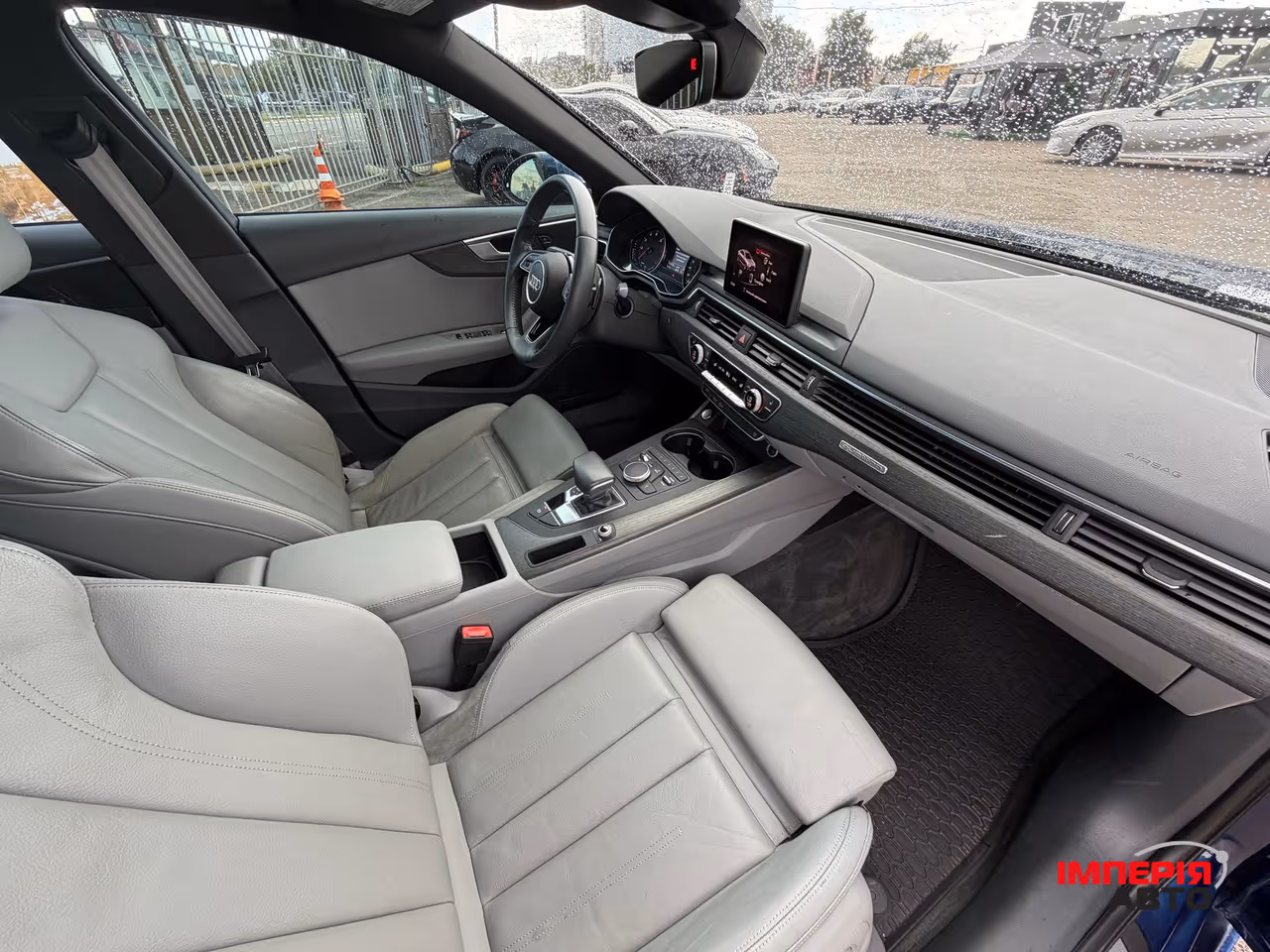 Audi A4 - фото 20