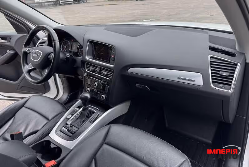 Audi Q5 - фото 12