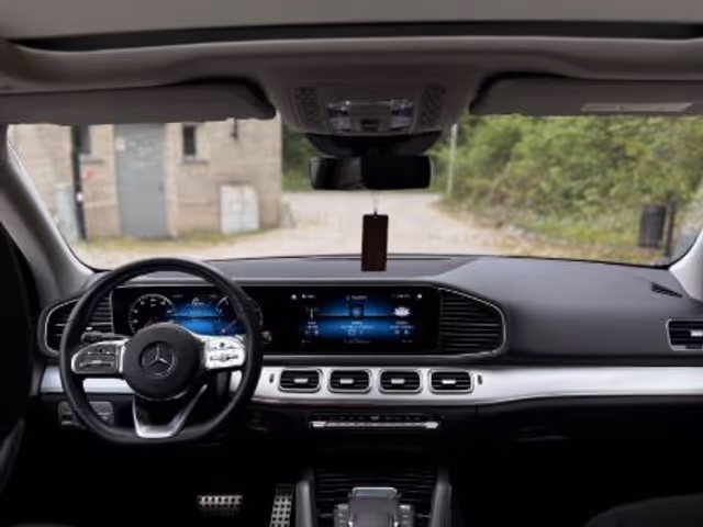 Mercedes-Benz GLE - фото 4