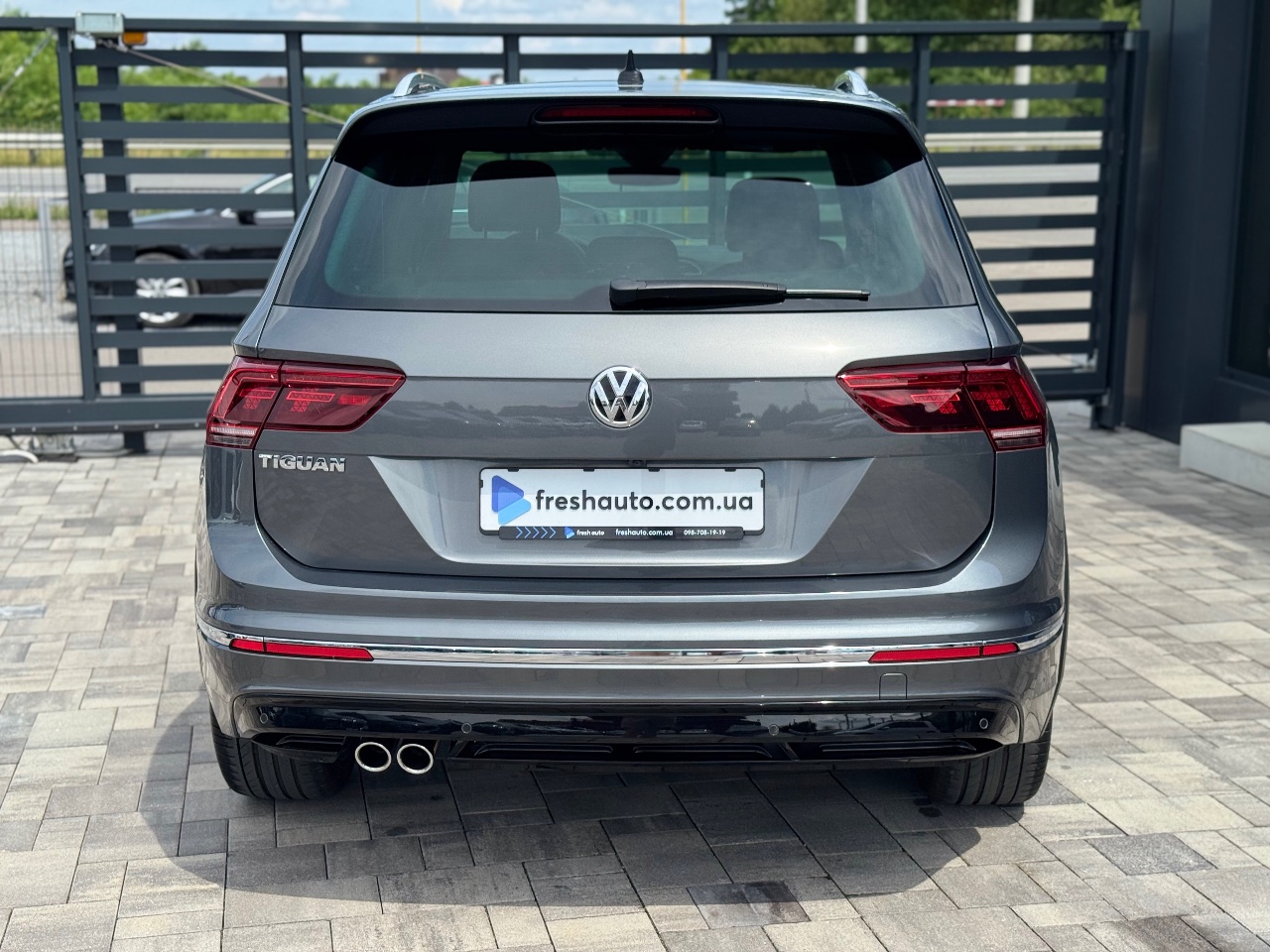 Volkswagen Tiguan - фото 13