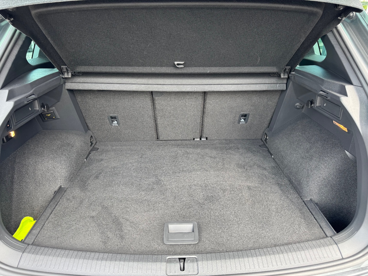 Volkswagen Tiguan - фото 11