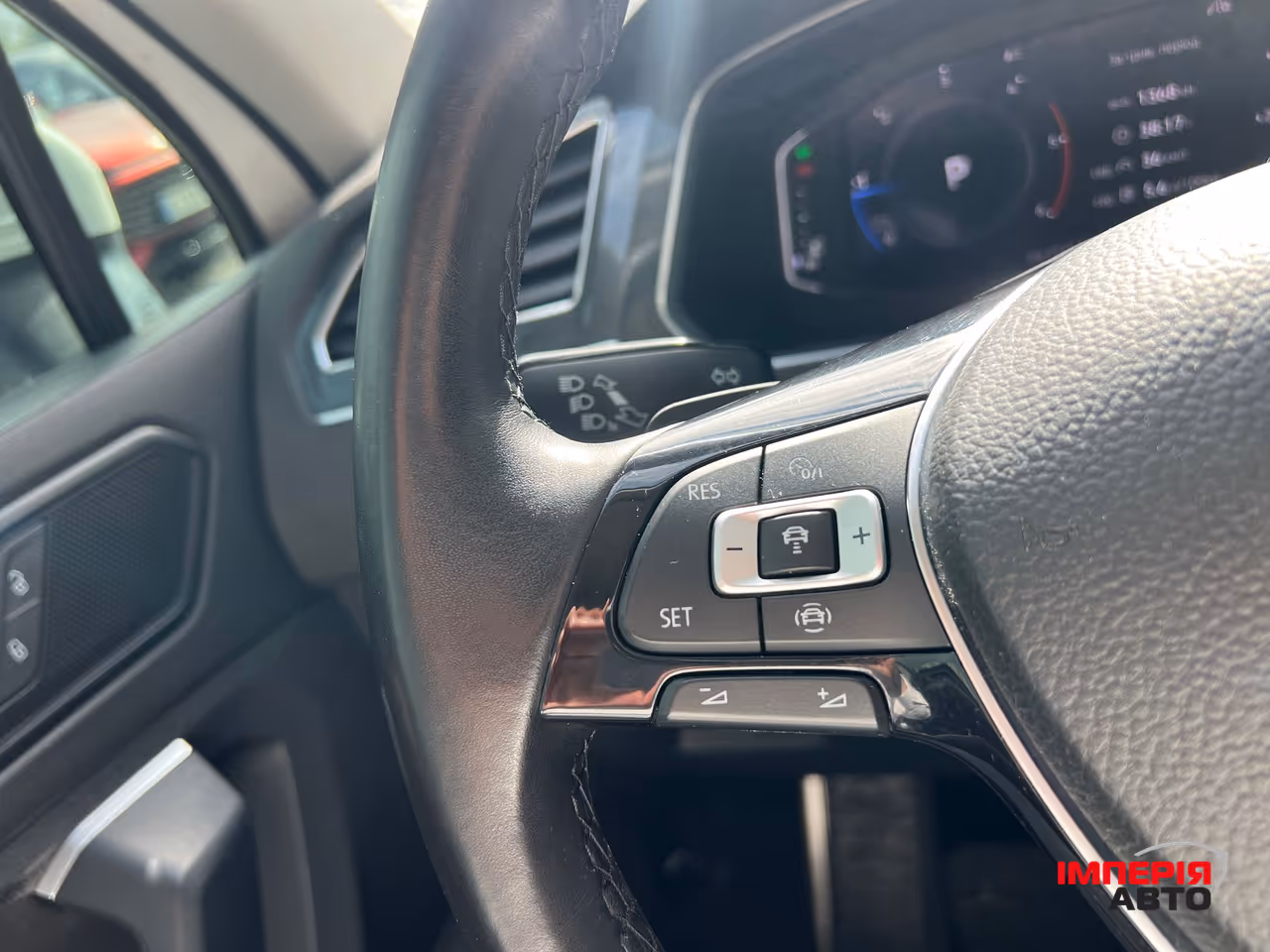 Volkswagen Tiguan - фото 29