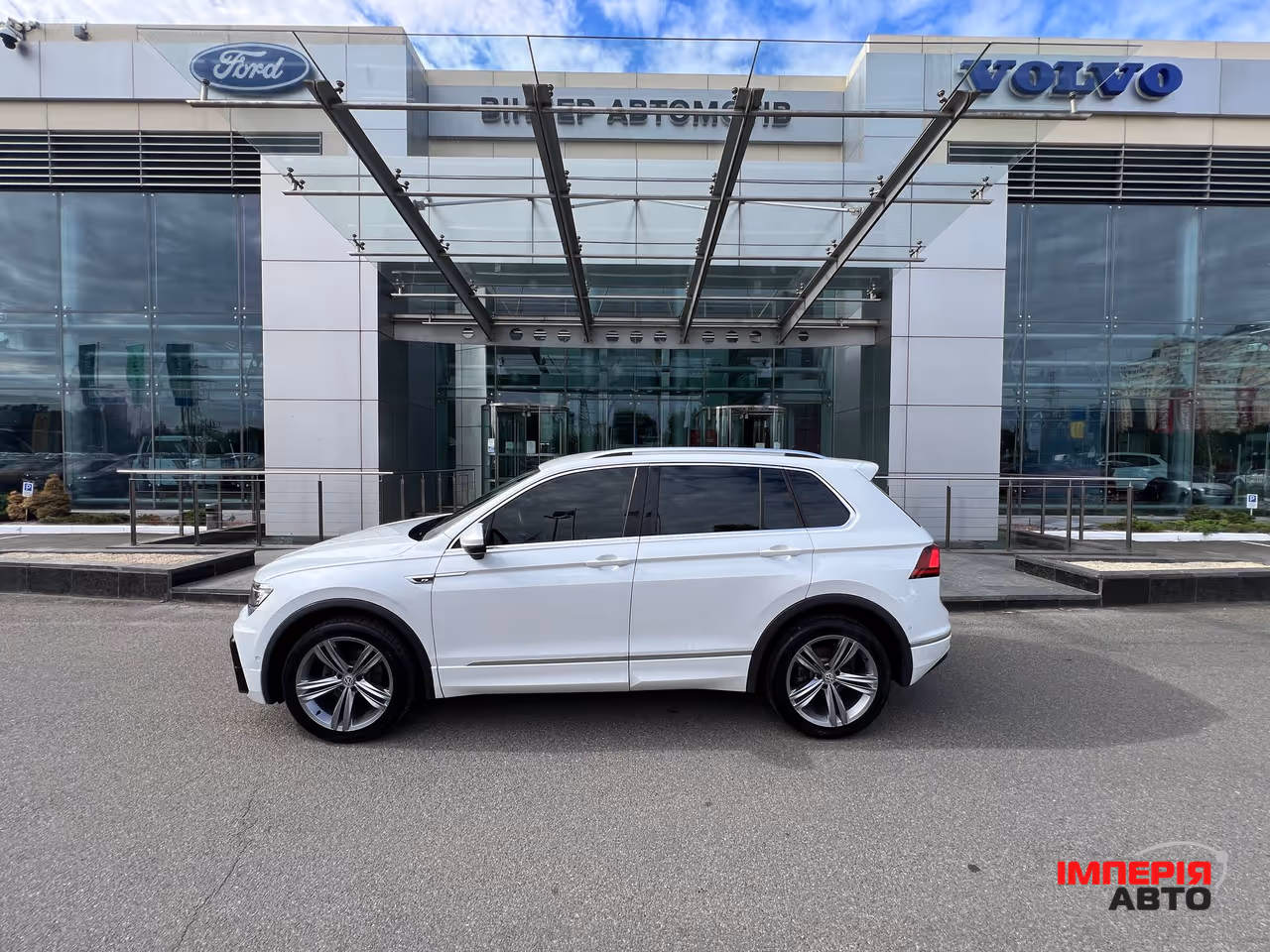 Volkswagen Tiguan - фото 36