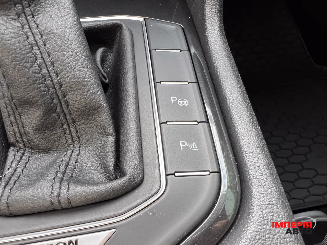 Volkswagen Tiguan - фото 31