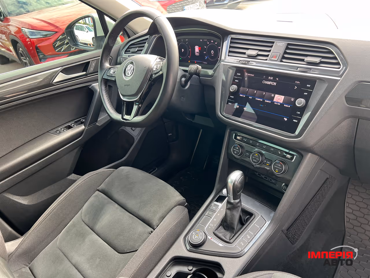 Volkswagen Tiguan - фото 17