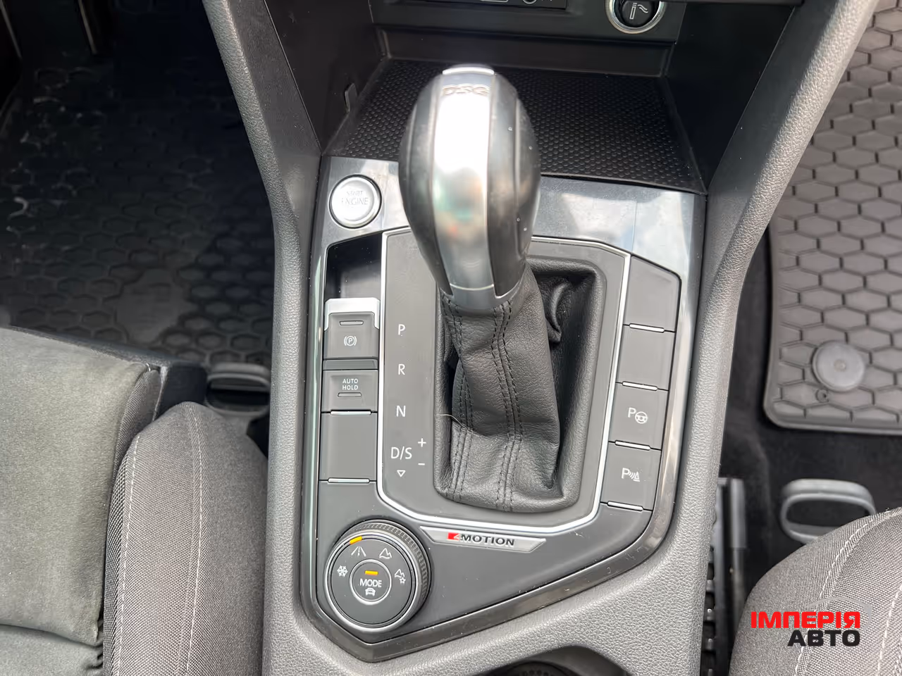 Volkswagen Tiguan - фото 20