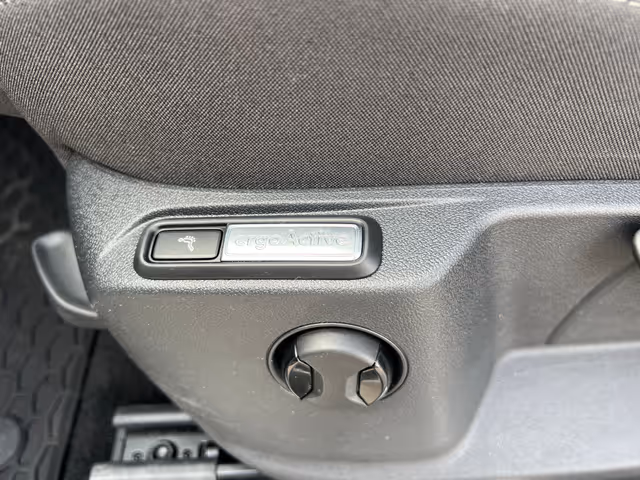 Volkswagen Tiguan - фото 3