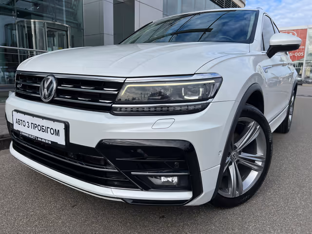 Volkswagen Tiguan - фото 1