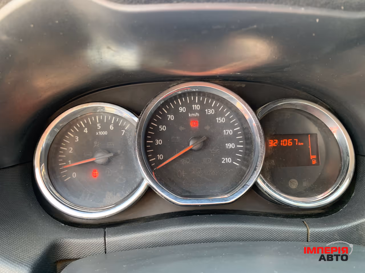 Renault Duster - фото 25