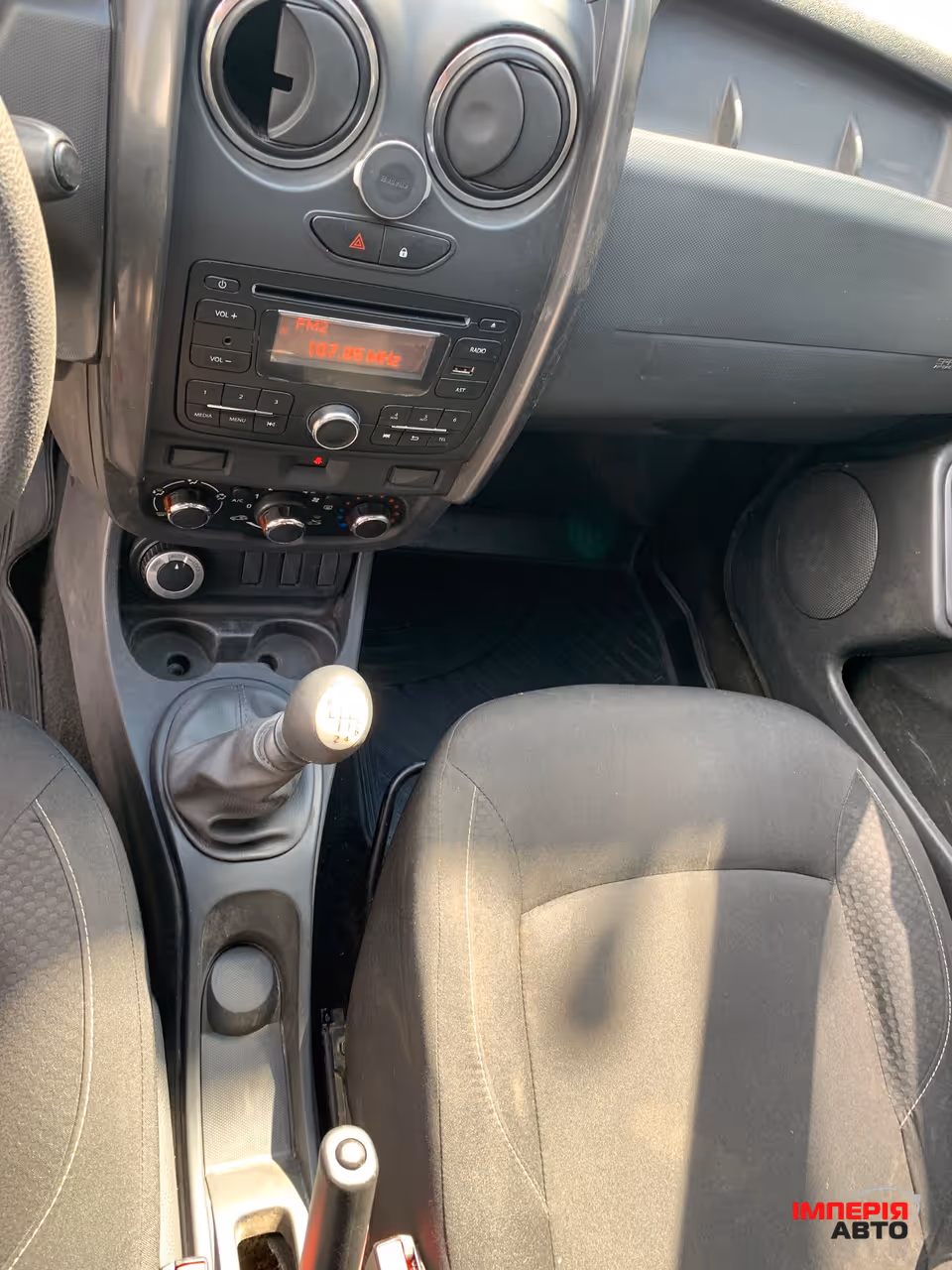 Renault Duster - фото 26