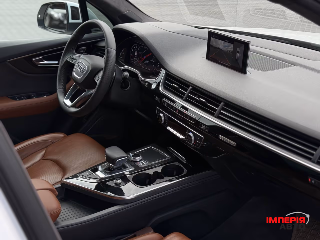 Audi Q7 - фото 12
