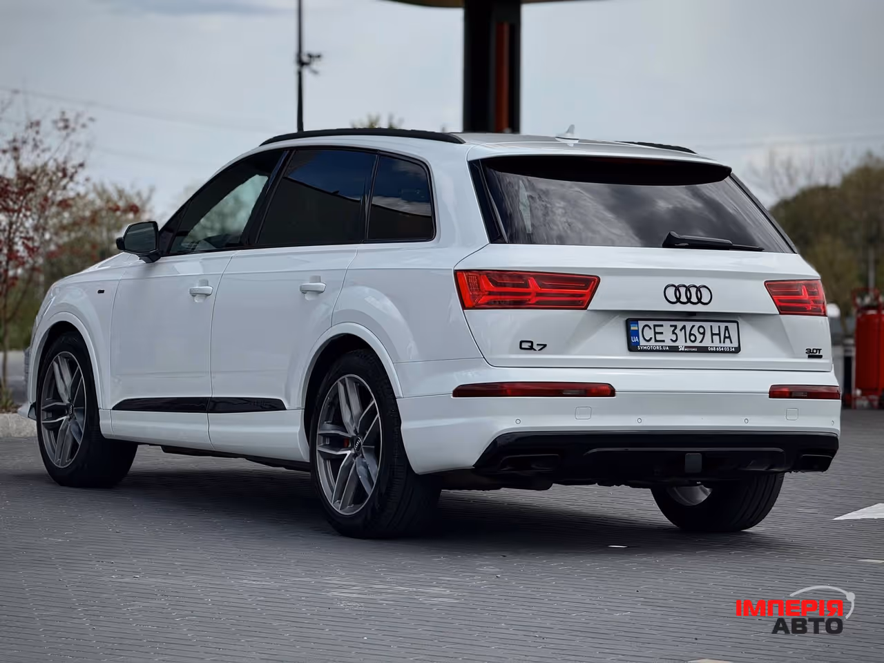 Audi Q7 - фото 3