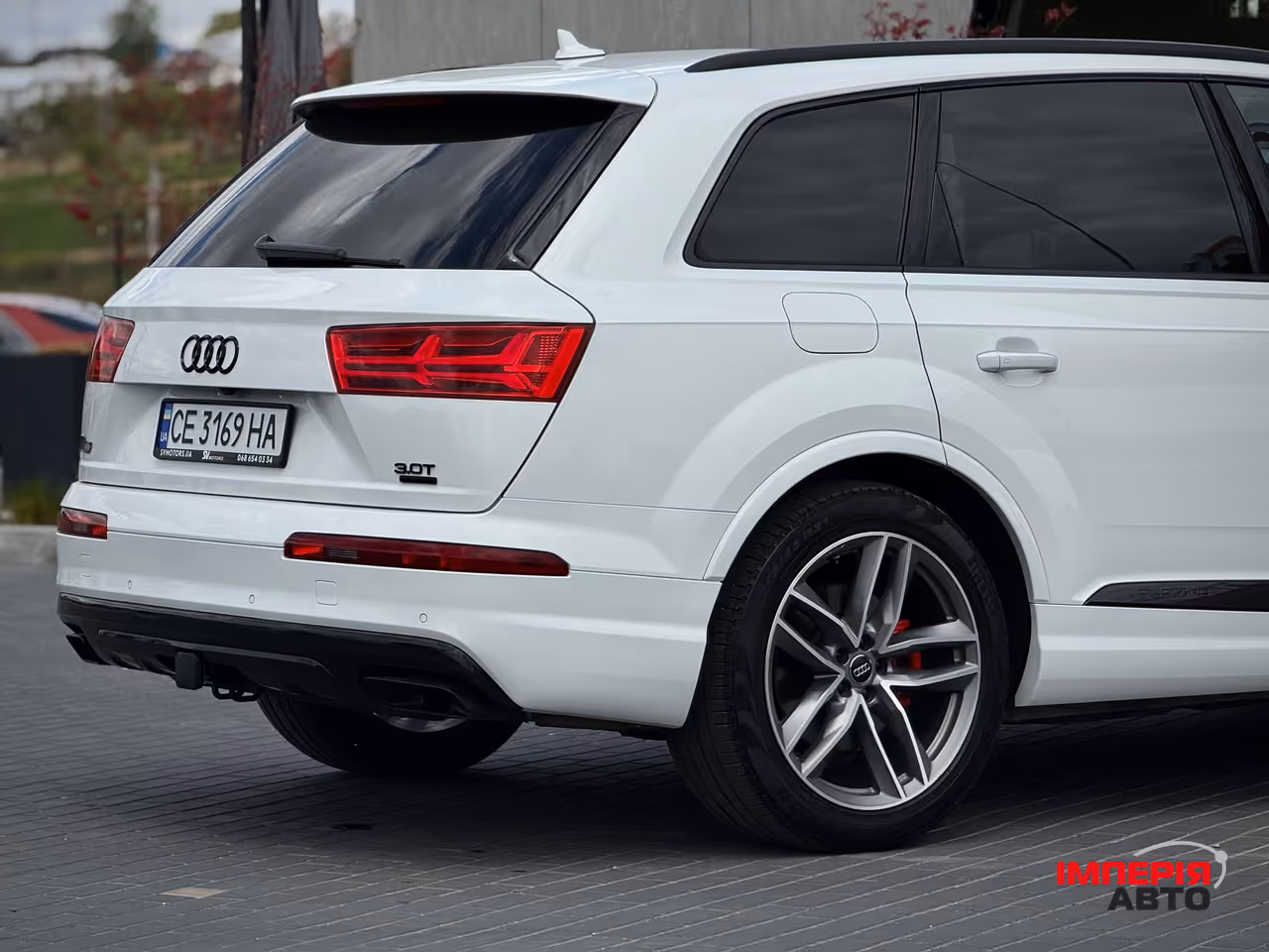 Audi Q7 - фото 5