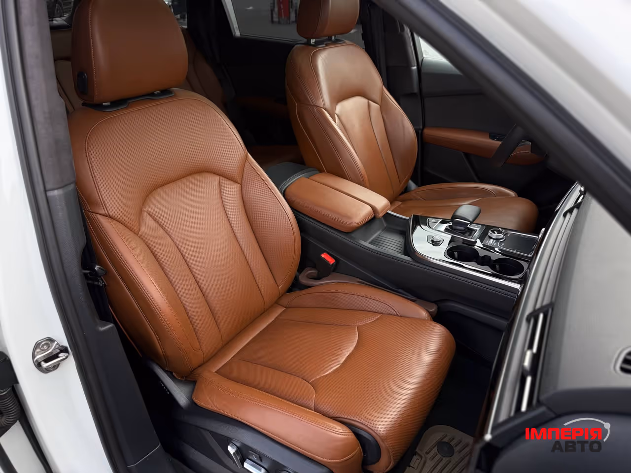 Audi Q7 - фото 11
