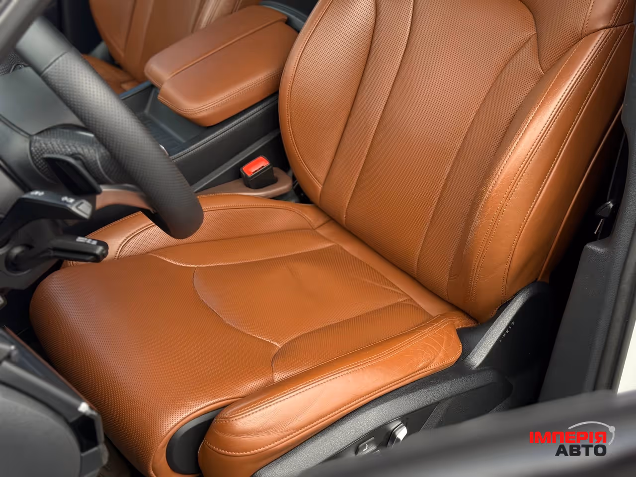 Audi Q7 - фото 14