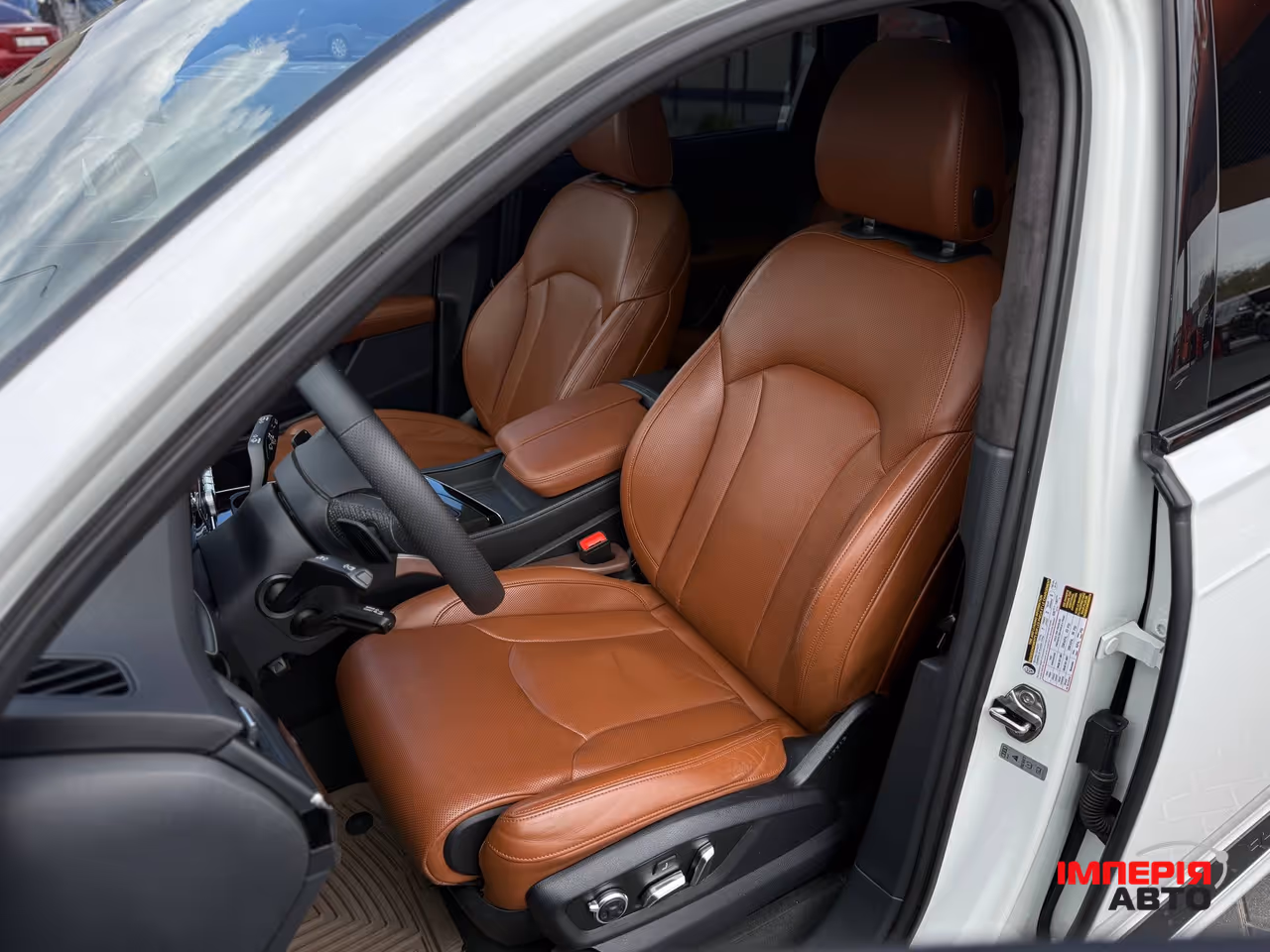 Audi Q7 - фото 17