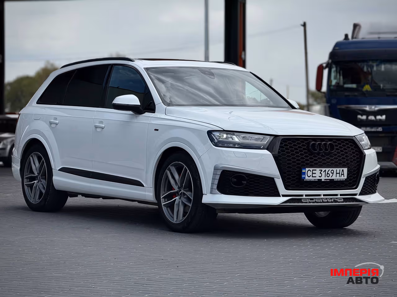 Audi Q7 - фото 21