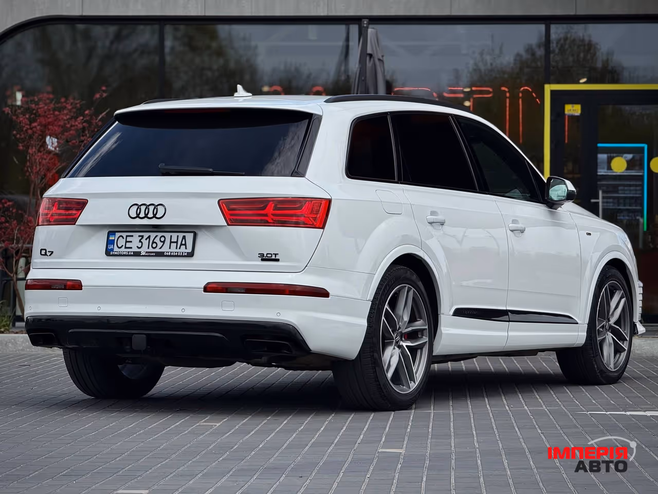 Audi Q7 - фото 4