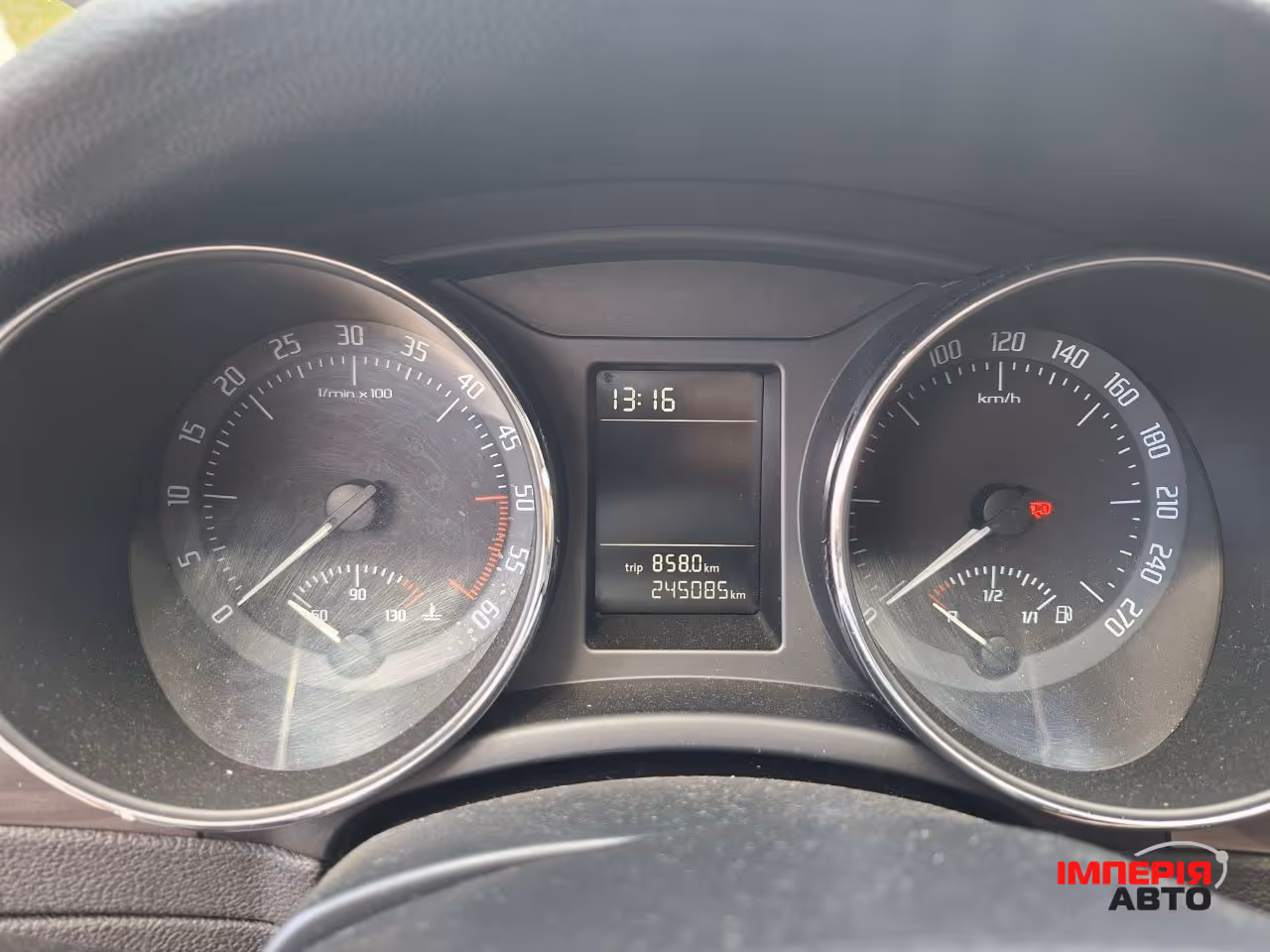 Skoda Superb - фото 17