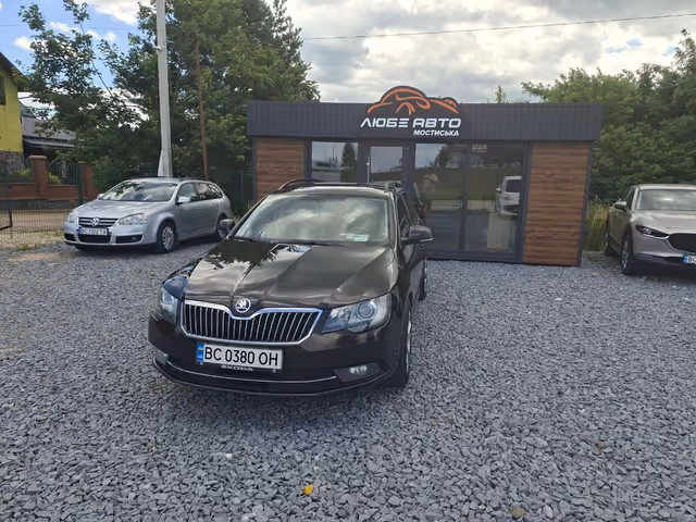 Skoda Superb - фото 3