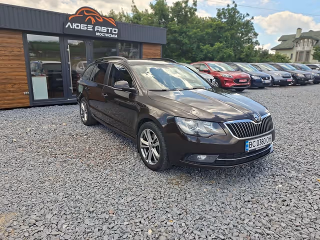 Skoda Superb - фото 2