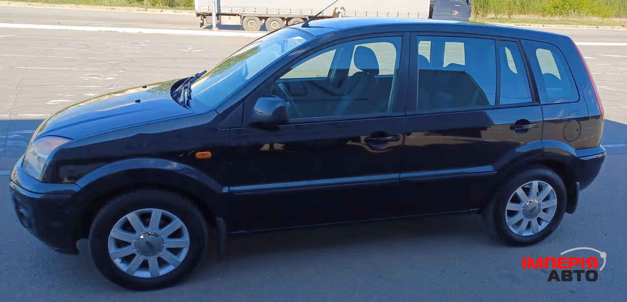Ford Fusion - фото 3