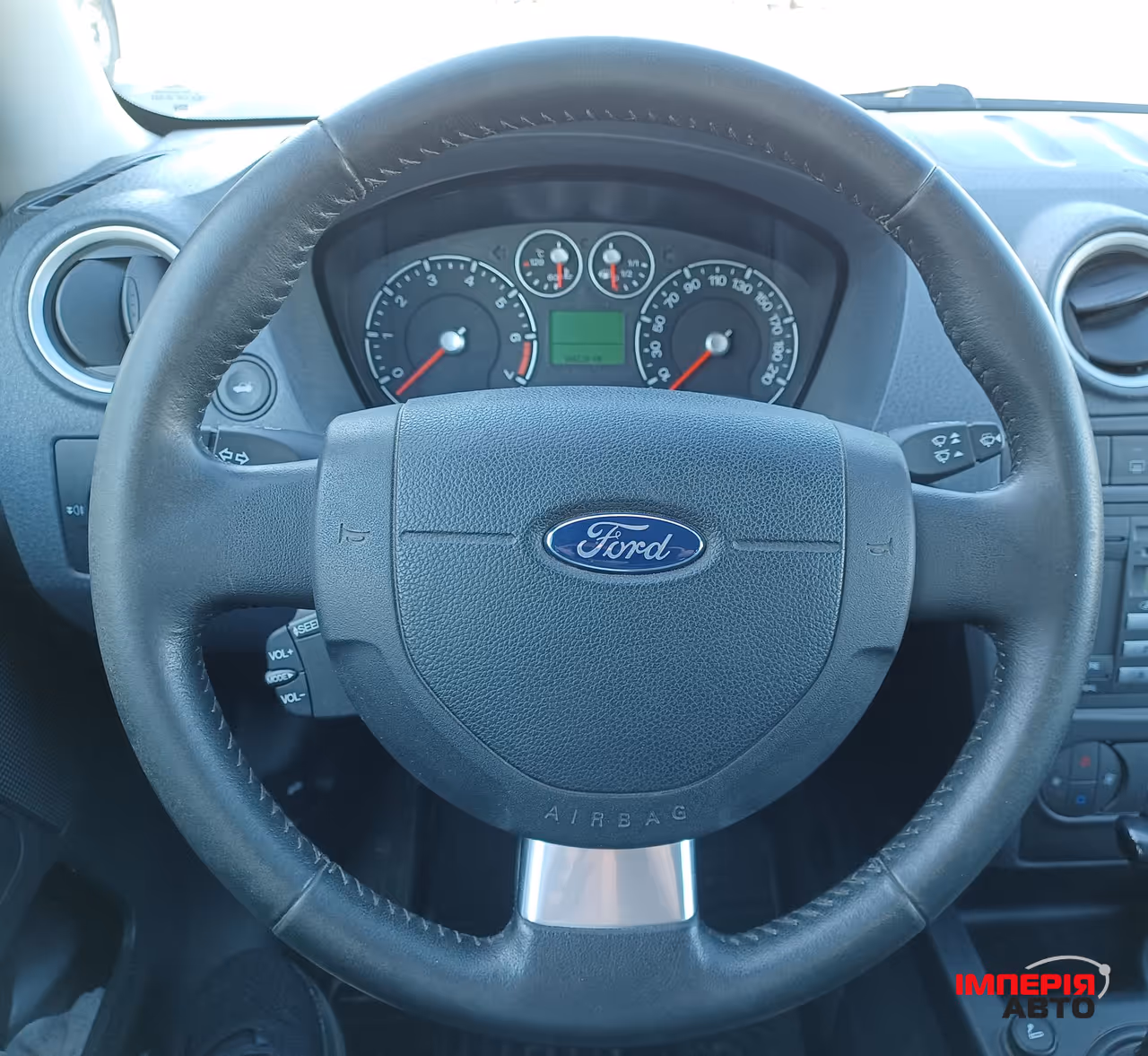 Ford Fusion - фото 11