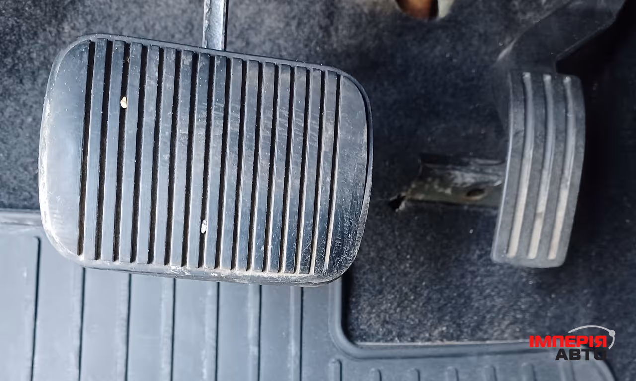 Ford Fusion - фото 20