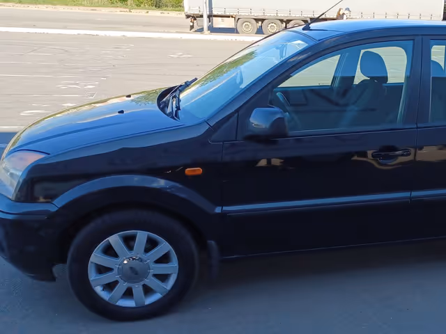 Ford Fusion - фото 3