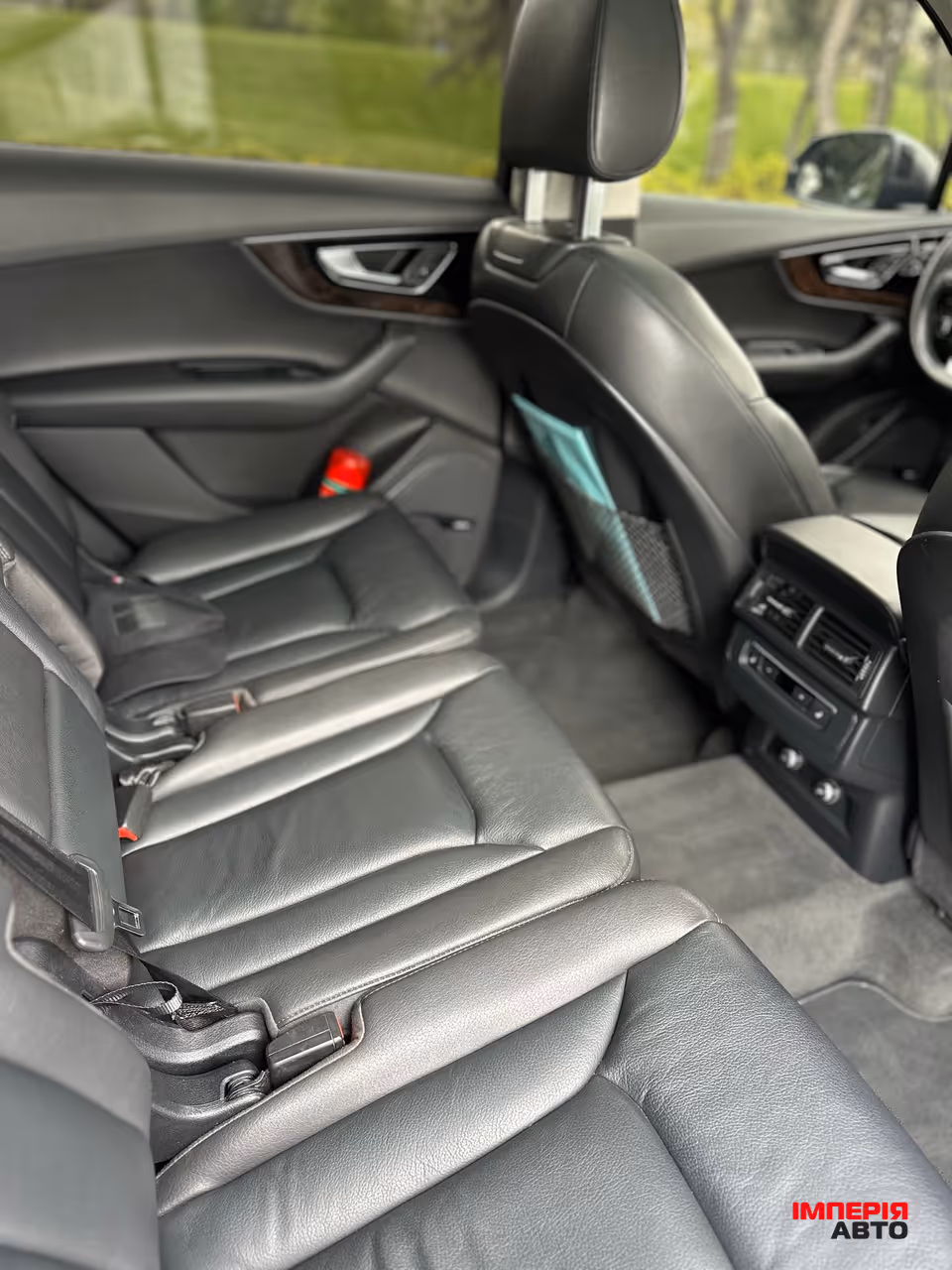 Audi Q7 - фото 18